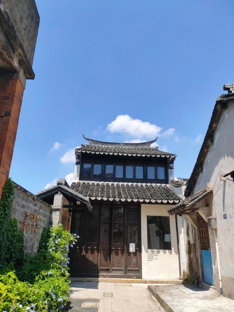 防晒喷雾可以带吗?-专业知识问答网站